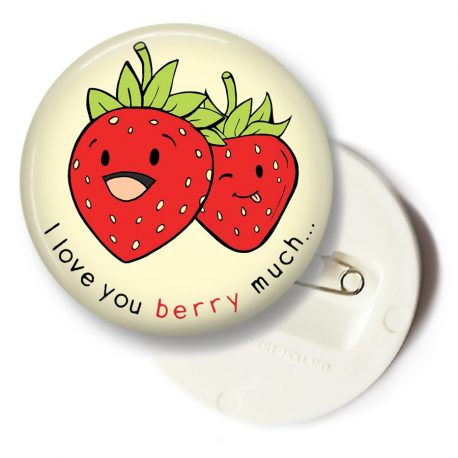 grappige-aardbij-fruit-I-love-you-berry-much-button-groot